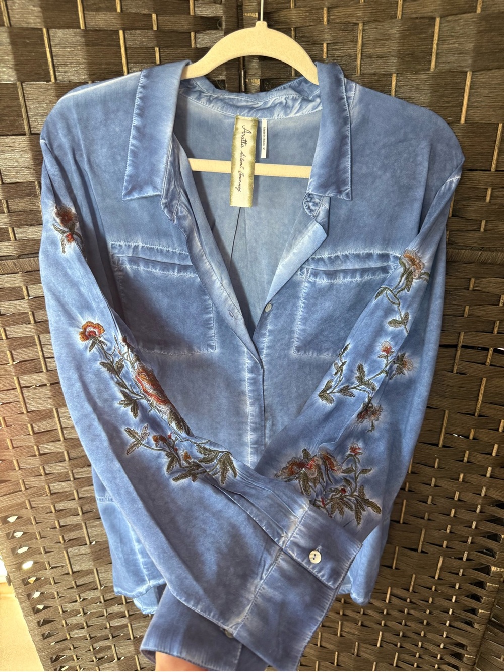 *NEW*Sz XL*Aratta* Silent Journey Kate Shirt